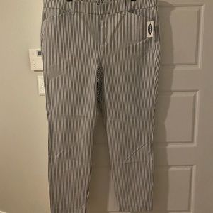 NWT Old Navy Pixie Pants
